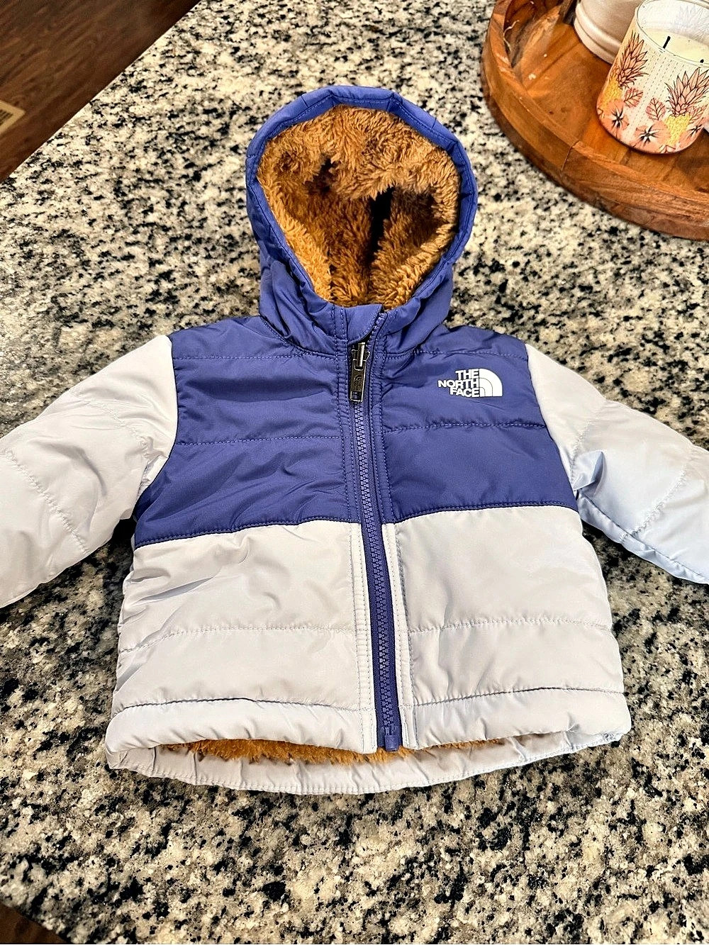 The North Face Mossbud Swirl Reversible Jacket Blue & White Baby 3-6M